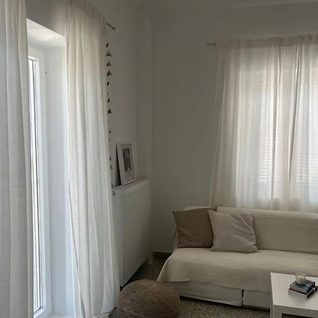 Cozy, Spacious, Newly Renovated Flat In Adamas Екстер'єр фото