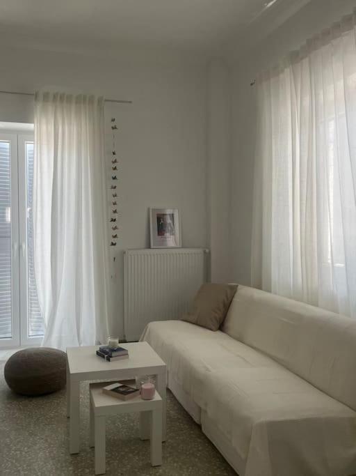 Cozy, Spacious, Newly Renovated Flat In Adamas Екстер'єр фото